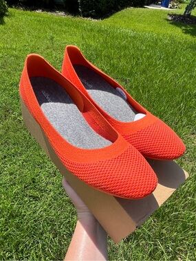 NWT Allbirds Tree Breezer Knit Flats in Buoyant Orange Size 10.5